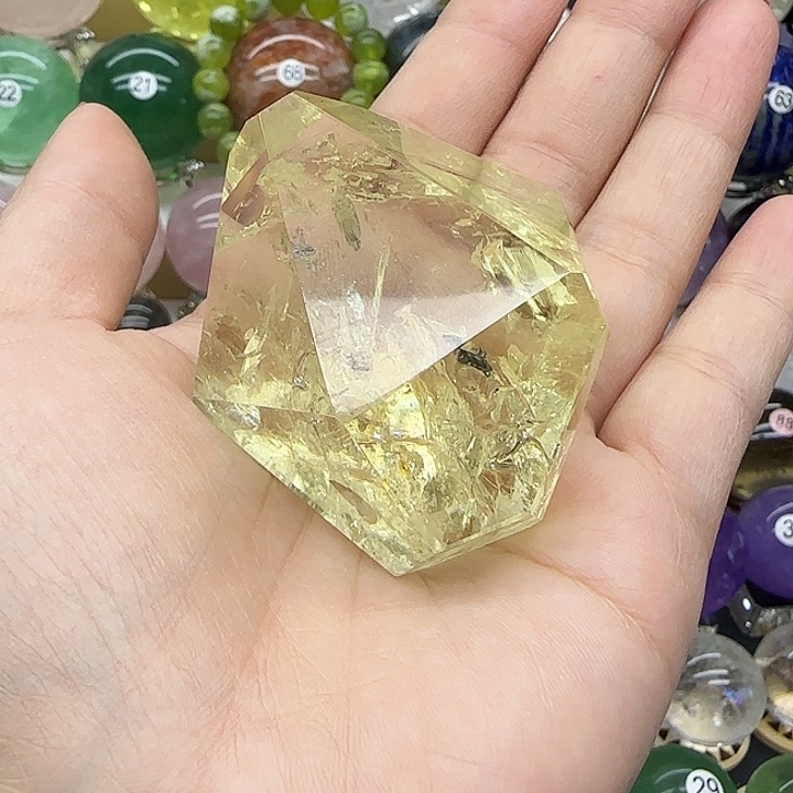 水晶未镶嵌珠宝半成品