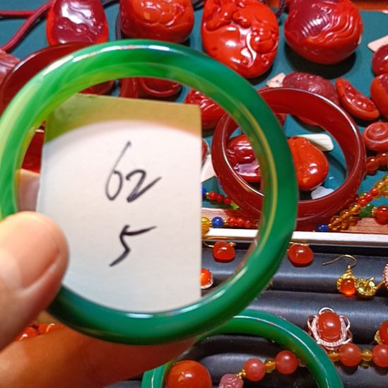 玛瑙/玉髓手镯未镶嵌