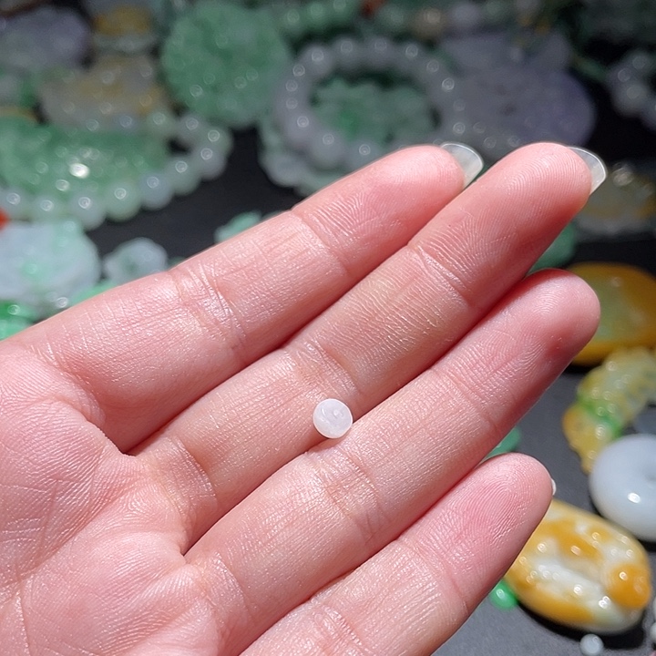 颈饰未镶嵌翡翠?****࿐天