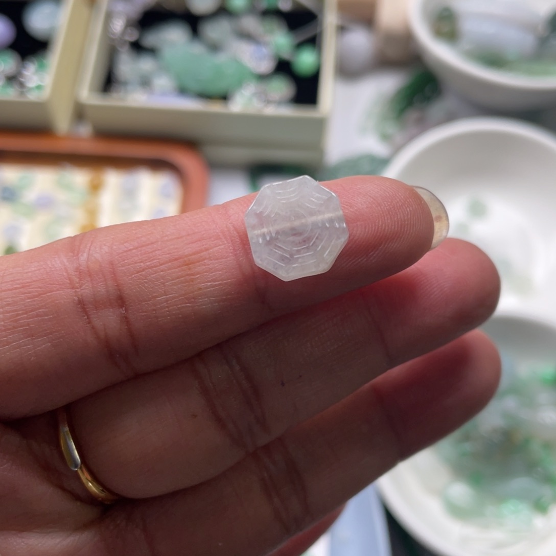 翡翠颈饰未镶嵌56786789