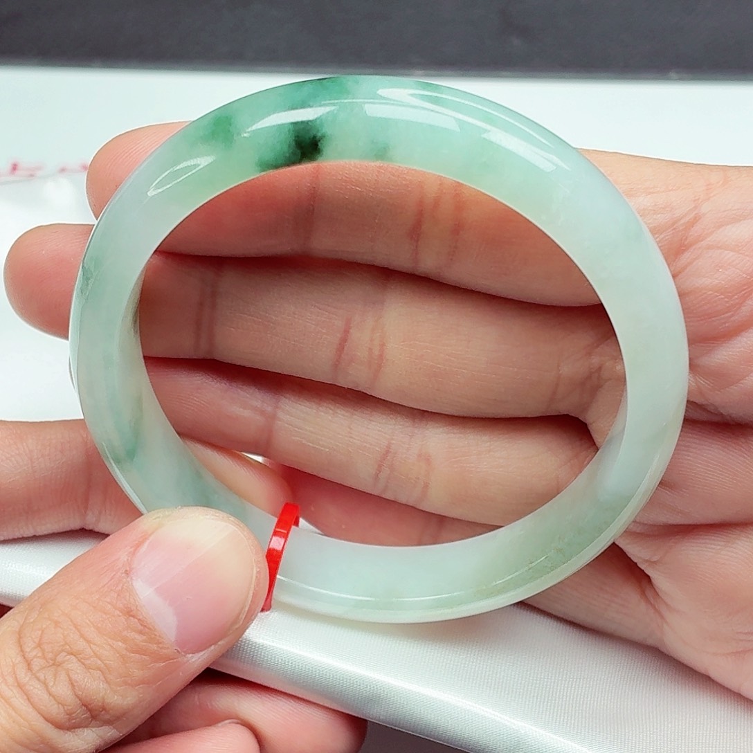 翡翠未镶嵌手镯58圈