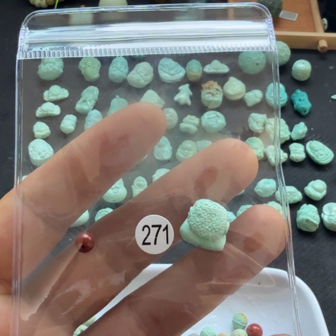 珍***宝南红玛瑙未镶嵌珠宝奇石