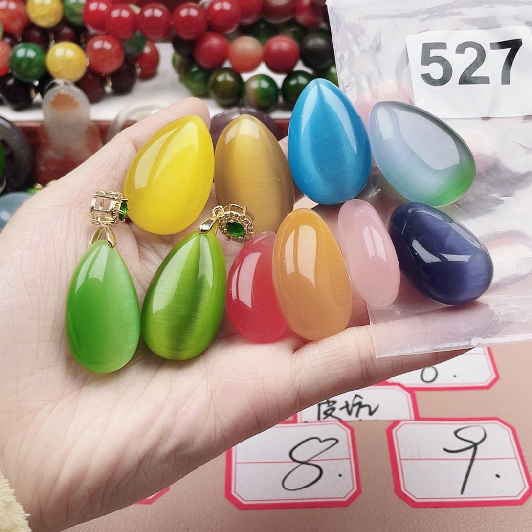 合金颈饰玛瑙/玉髓隨**人