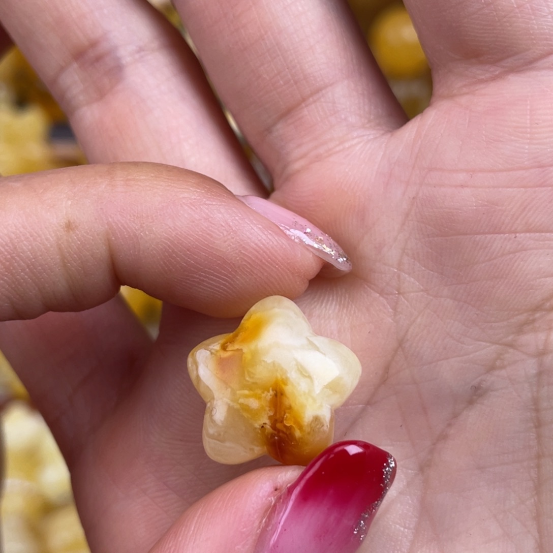 琥珀裸石未镶嵌蜜蜡