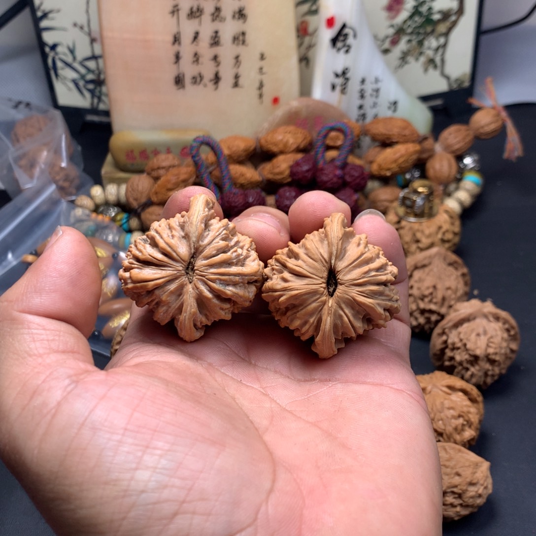 糖***爸把件文玩核桃四座楼