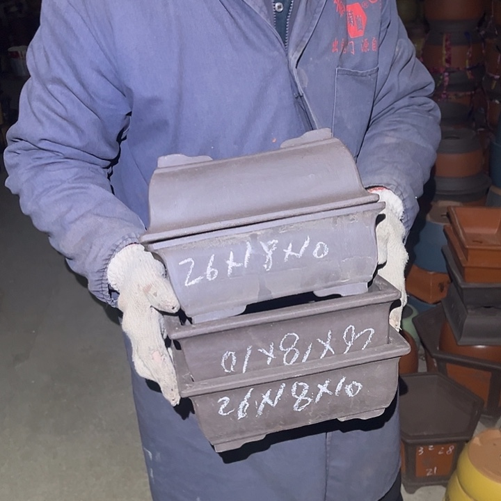 紫砂花盆紫砂花盆和小