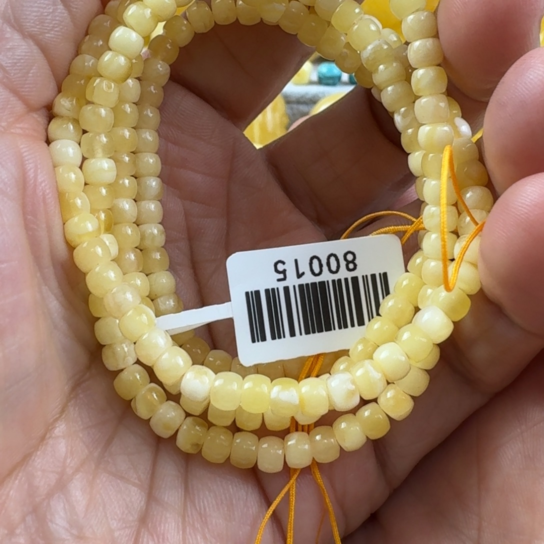 蜜蜡未镶嵌裸石31