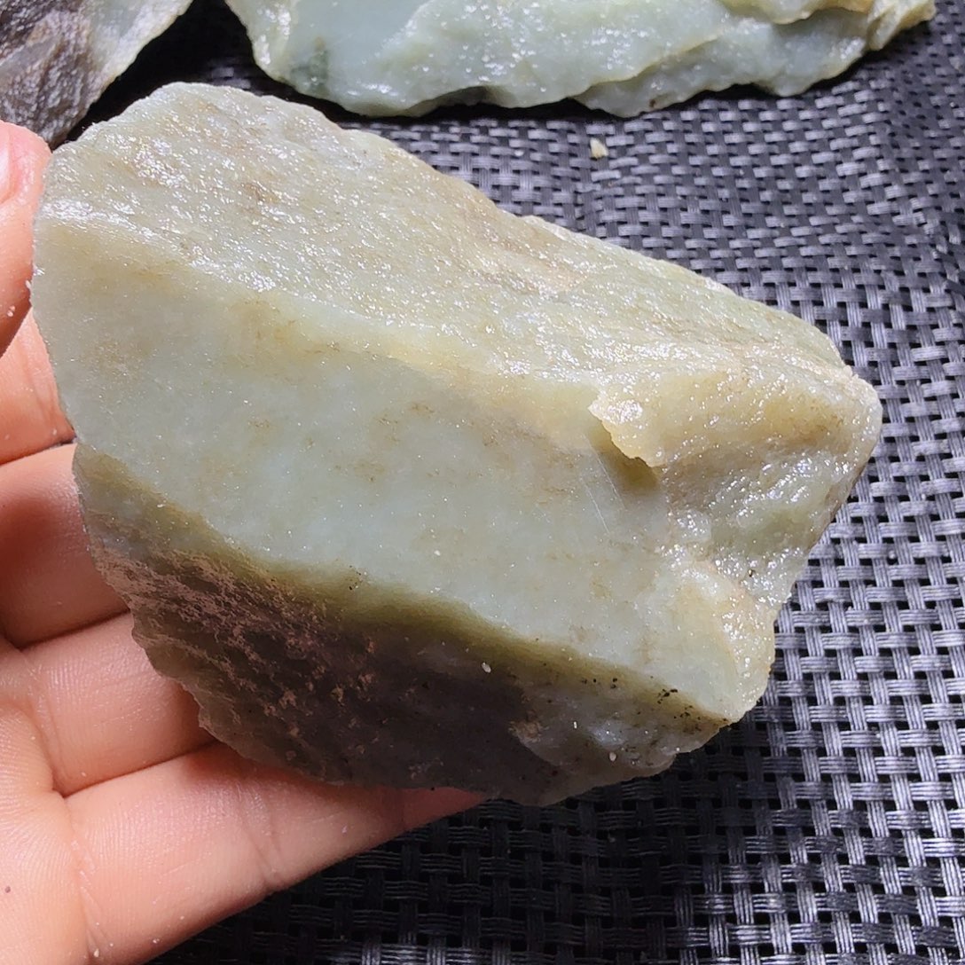 和田玉（糖玉）未镶嵌珠宝半成品