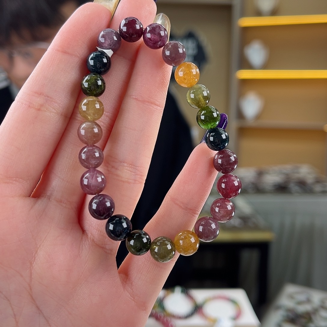 碧玺碧玺8mm（多样性发一件未镶嵌