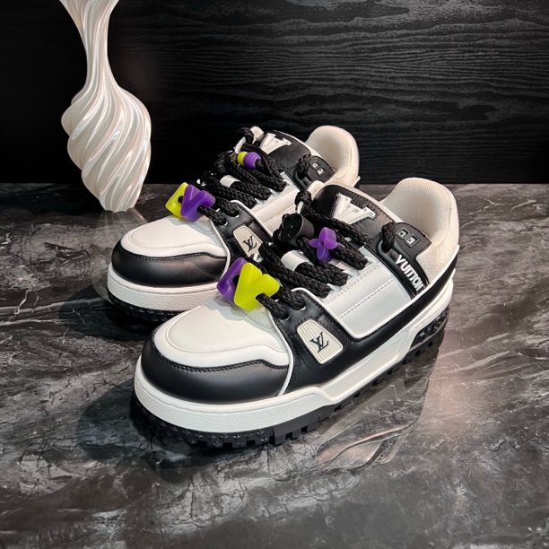 95新 LouisVuitton/路易威登 0788/41.5码/黑白胖丁Trainer板鞋