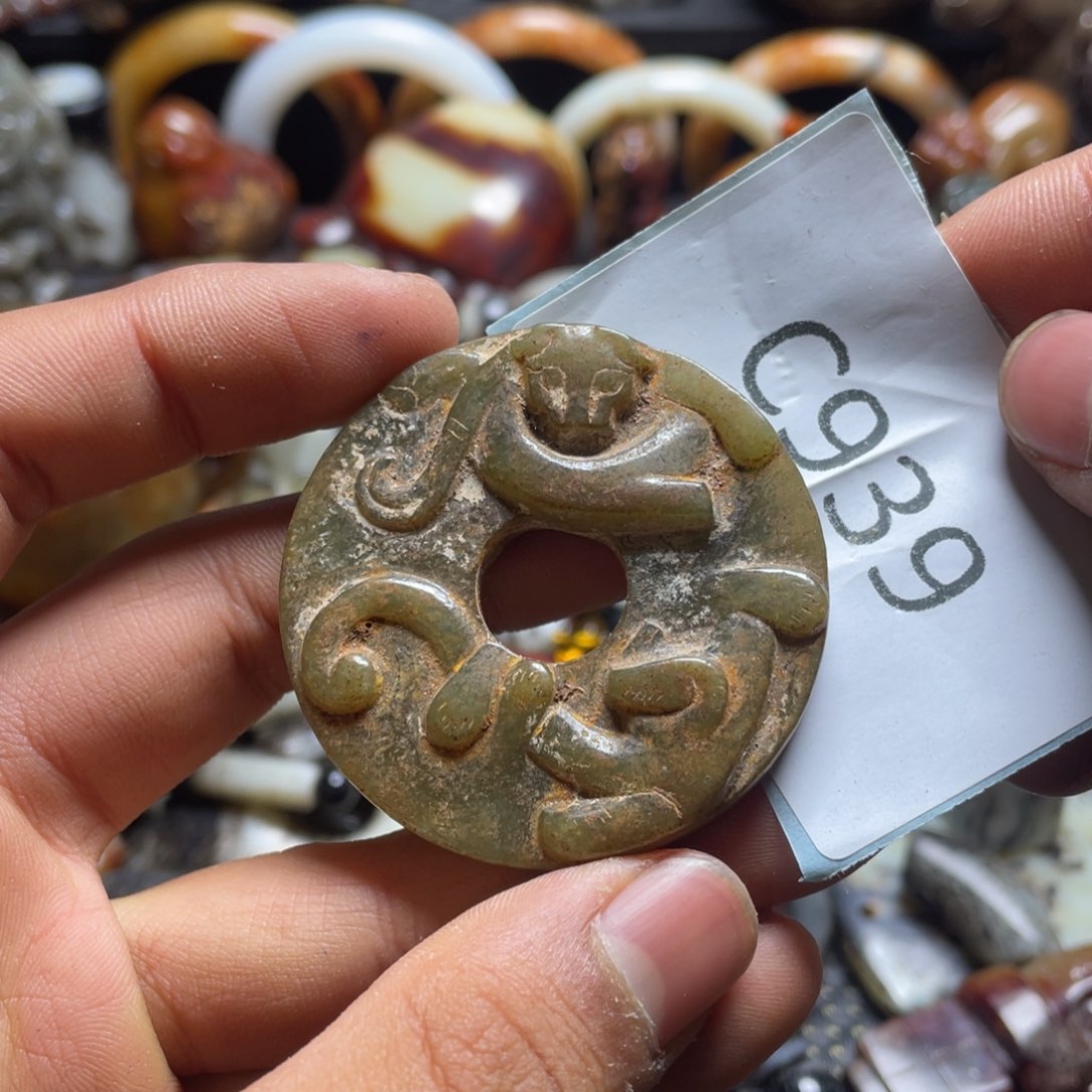 和田玉（糖玉）挂件未镶嵌