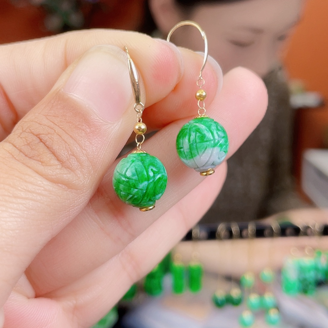 翡翠18K金镶嵌耳饰