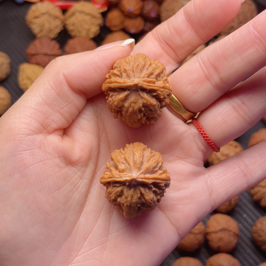 乔***蛋文玩核桃把件至尊虎头