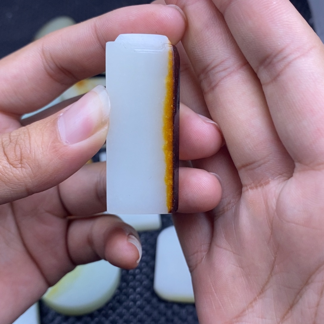 任***生定制和田玉未镶嵌定制