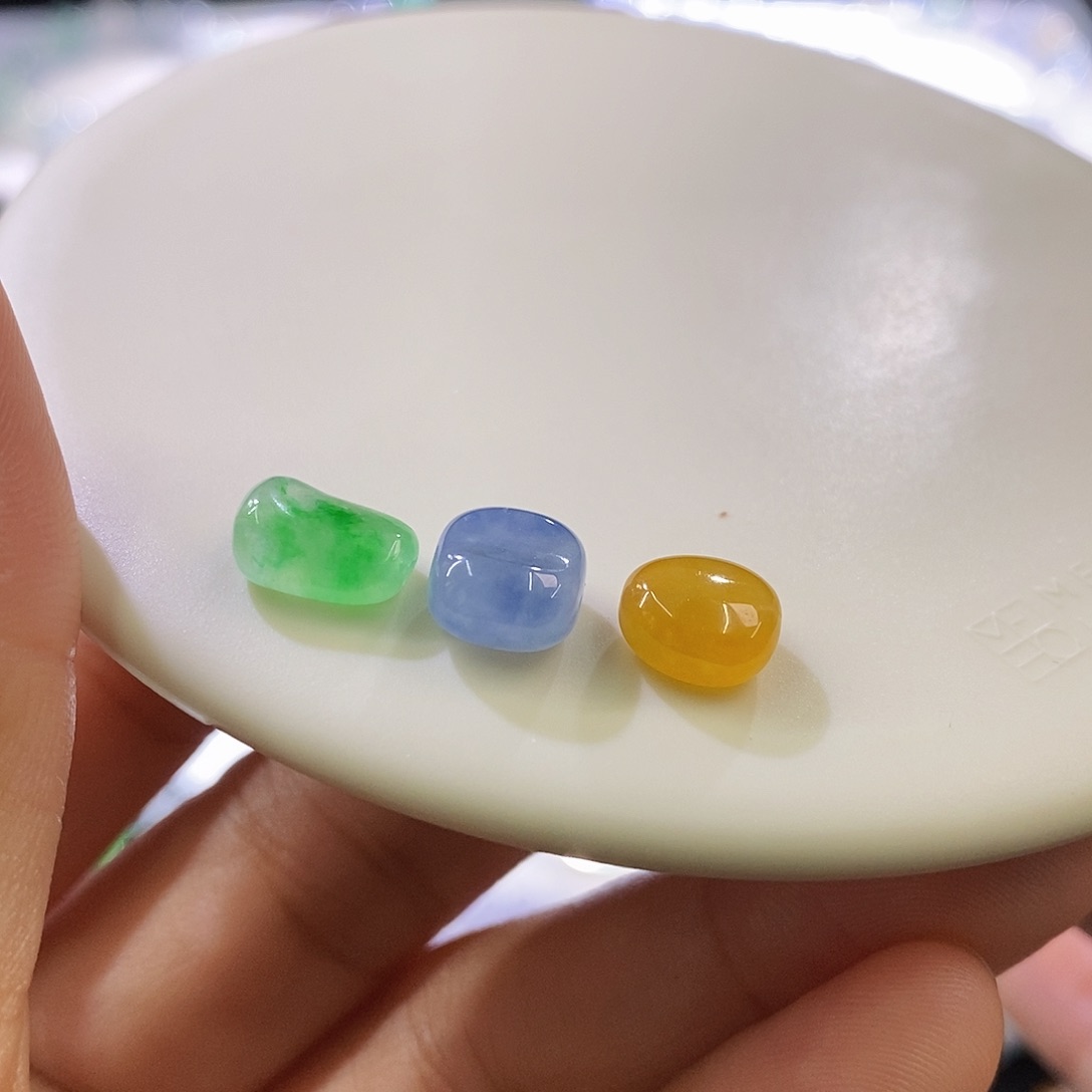 未镶嵌挂件翡翠一组随行