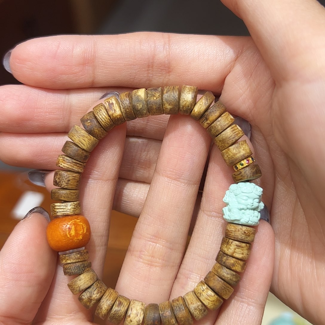 沉香手串S***y沉香手串