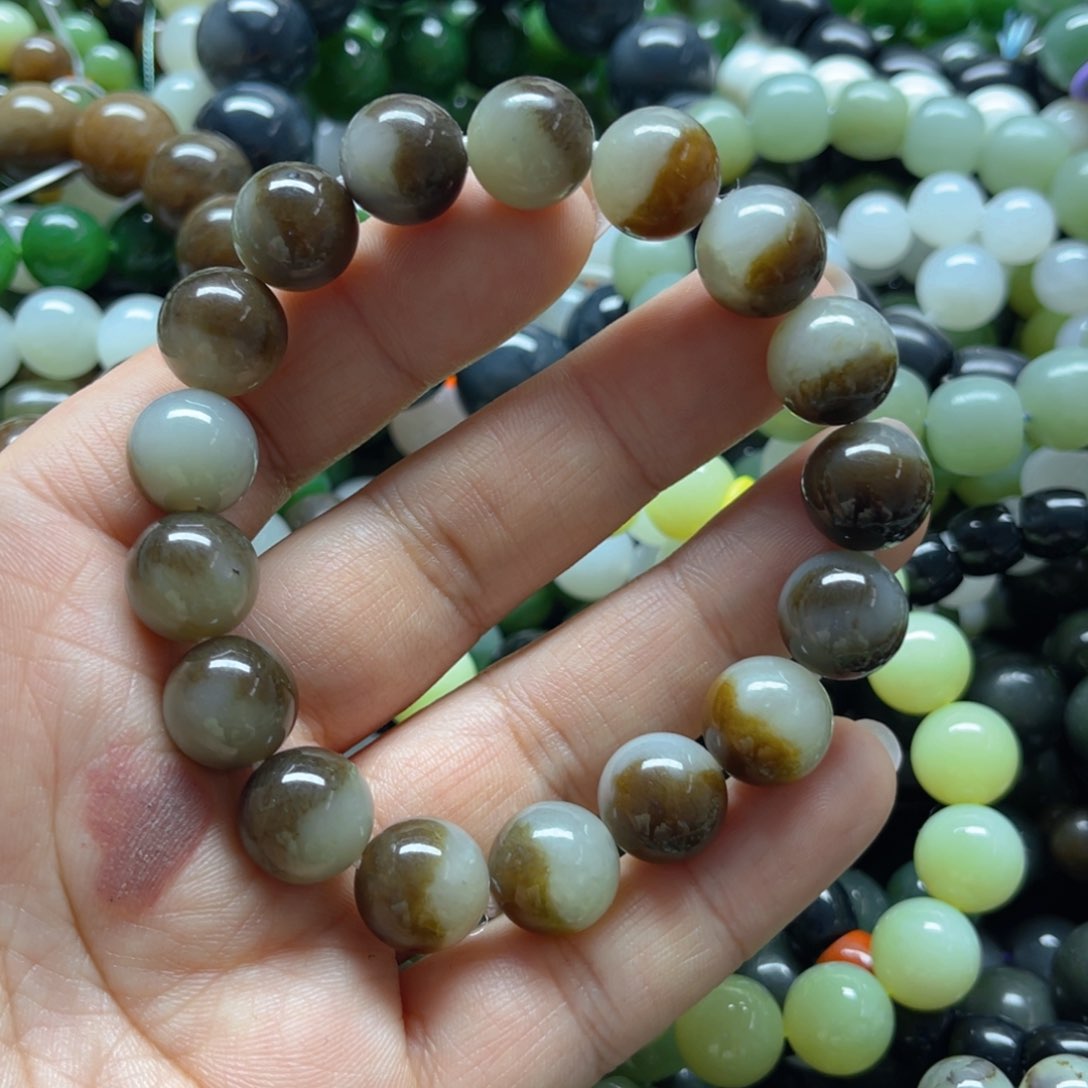 未镶嵌和田玉手链