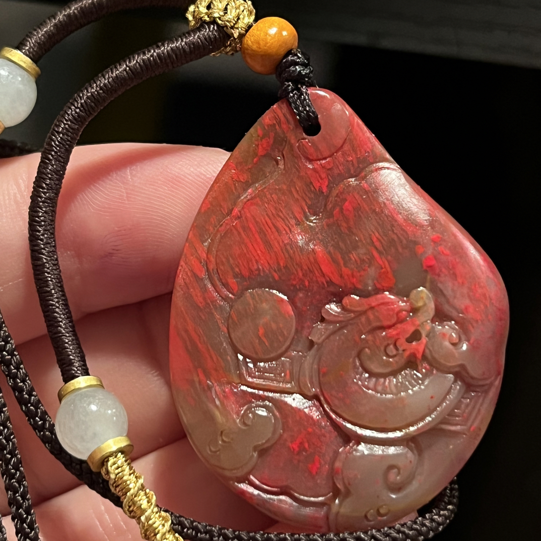 昌化鸡血石精品挂件