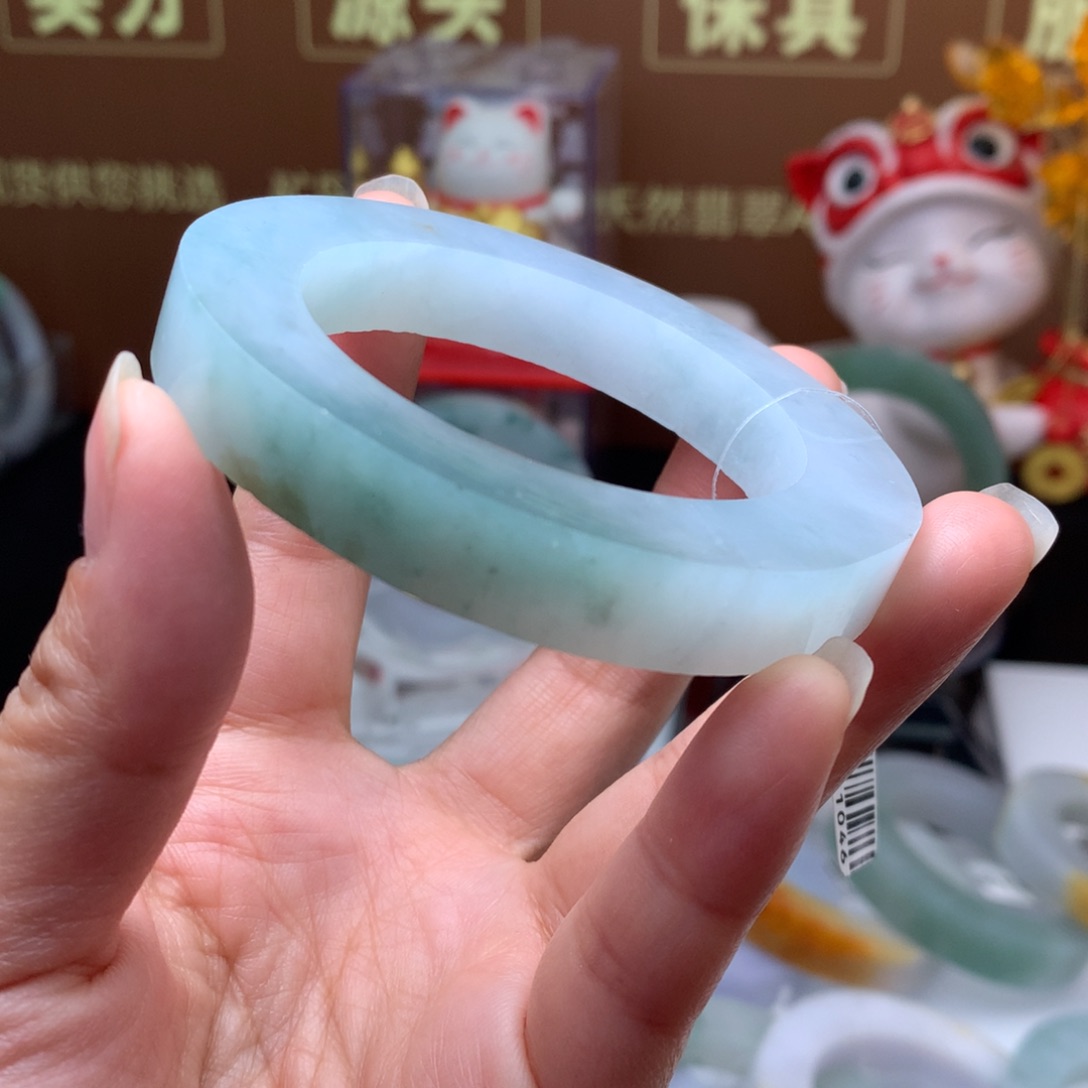定制翡翠手镯未镶嵌