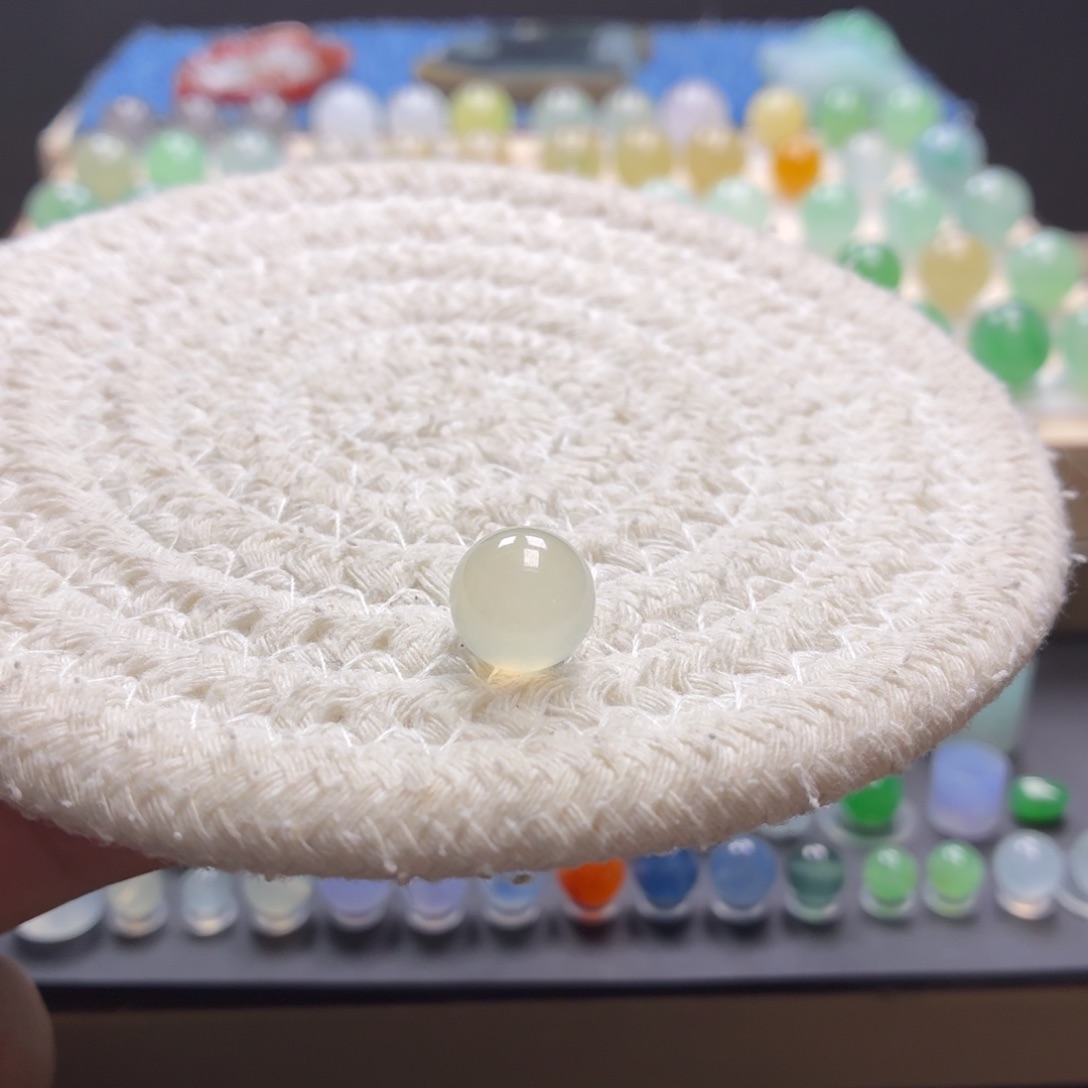 翡翠未镶嵌手链10.3翡翠圆珠