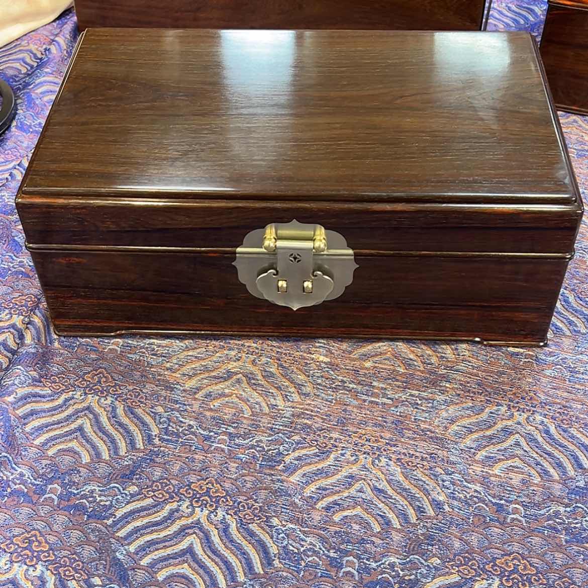 【闪购商品】红酸枝木类成套家具盒子