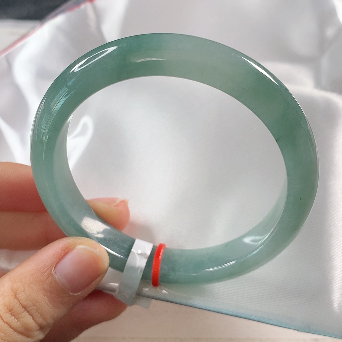 翡翠手镯未镶嵌 正圈⑨②