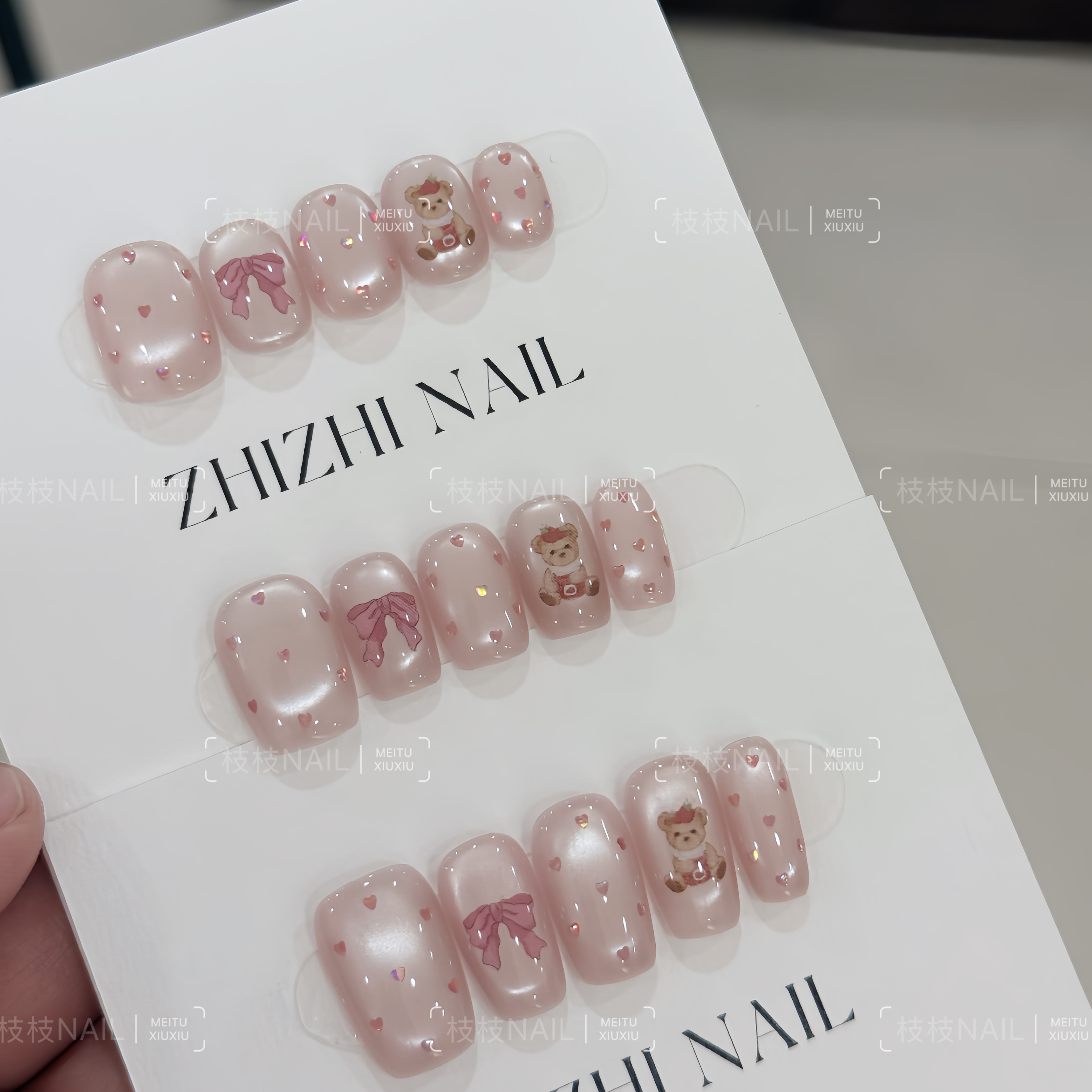 ZHIZHI【波点粉熊 】手工穿戴甲手绘小熊猫眼-小众设计师