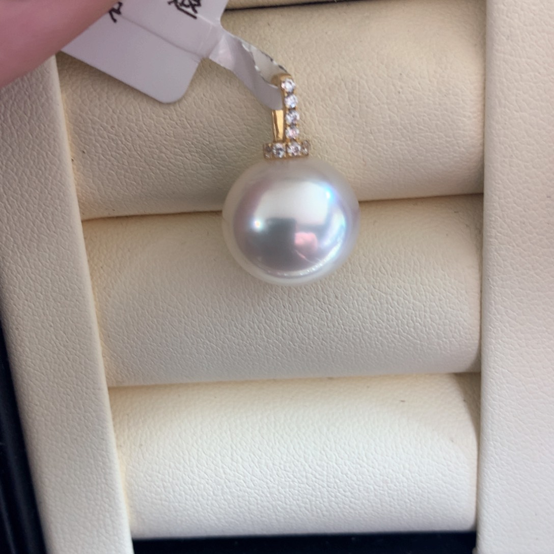 海水珍珠颈饰18K金镶嵌