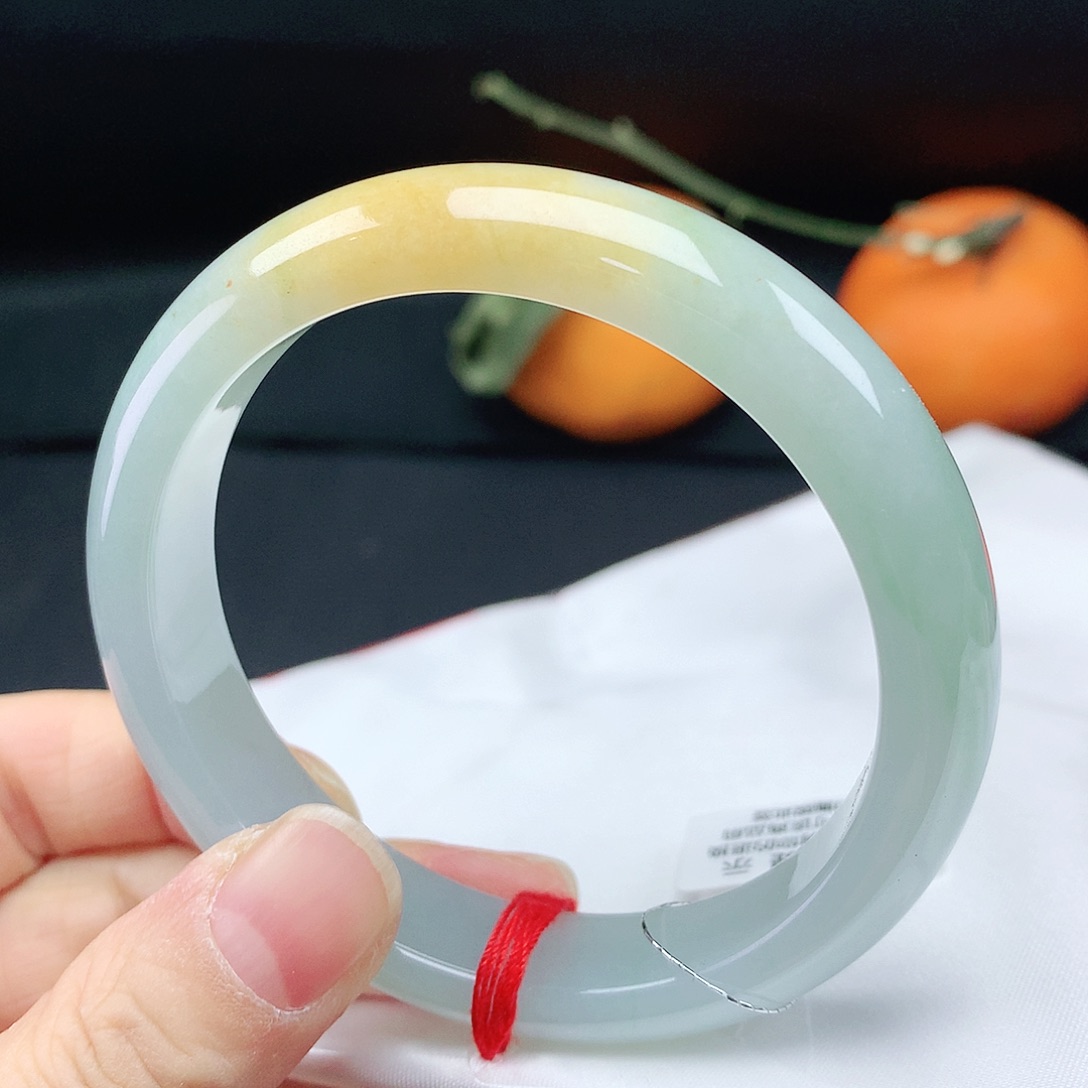 翡翠手镯未镶嵌57圈