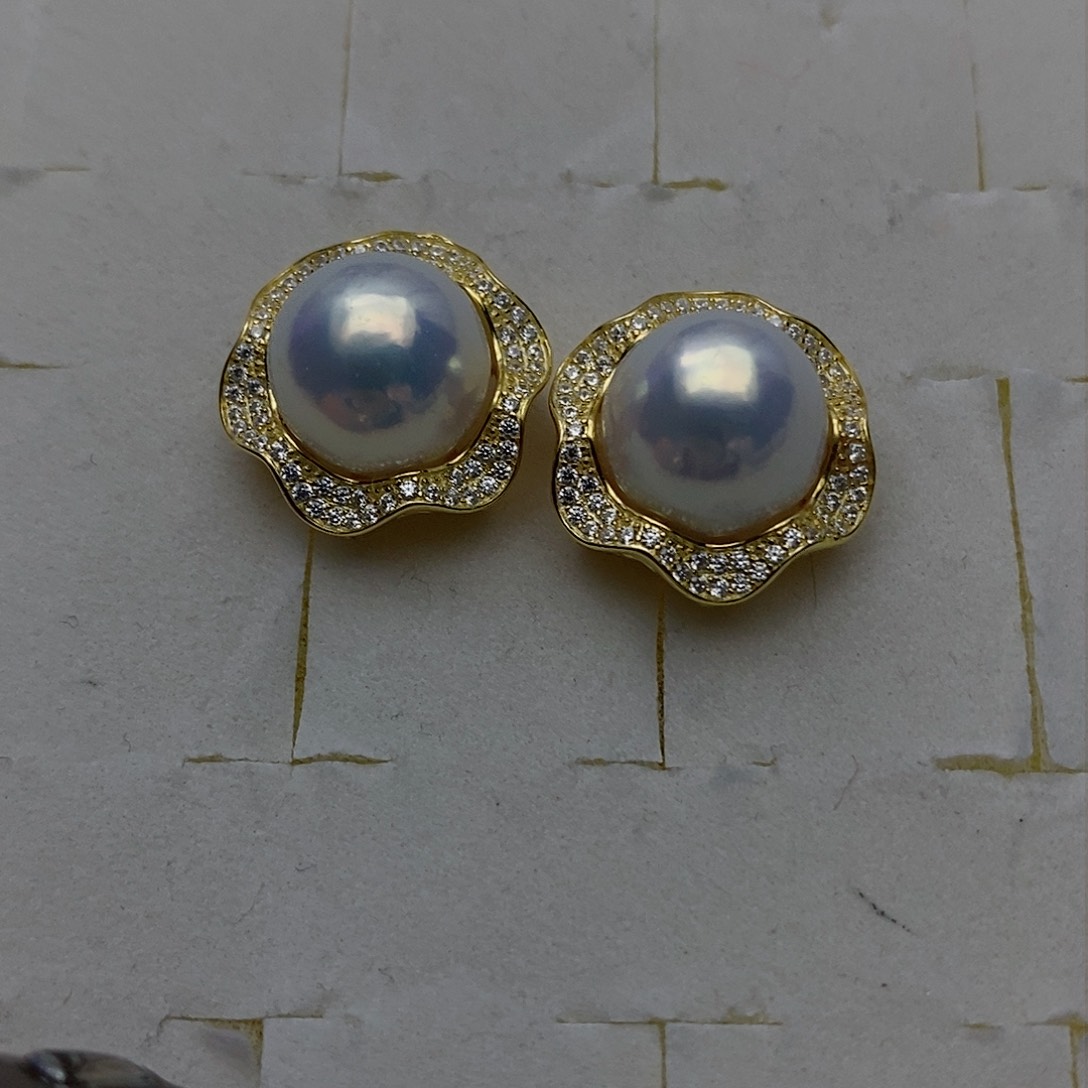 【闪购商品】银S925镶嵌淡水珍珠耳饰