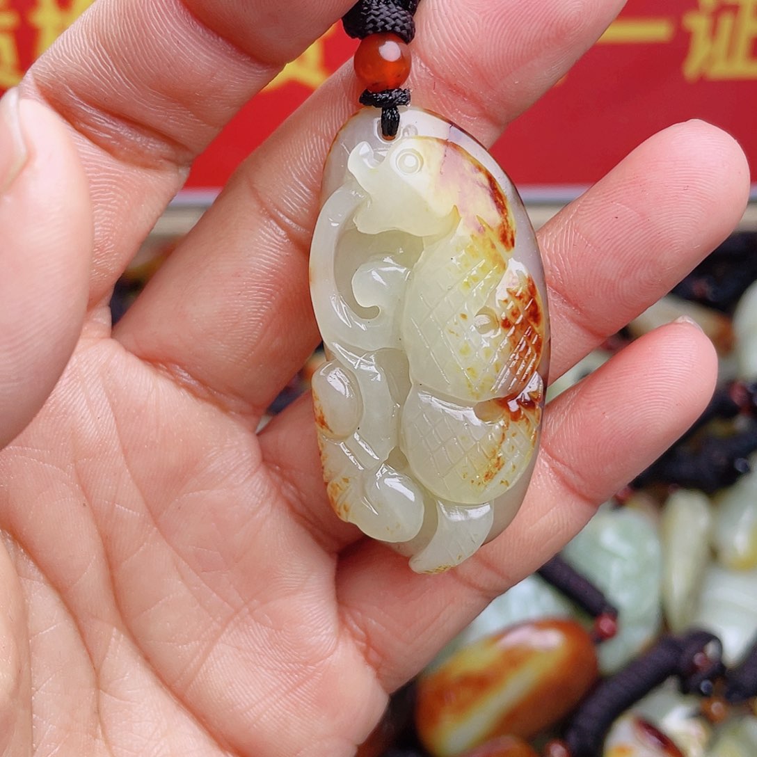 和田玉颈饰未镶嵌