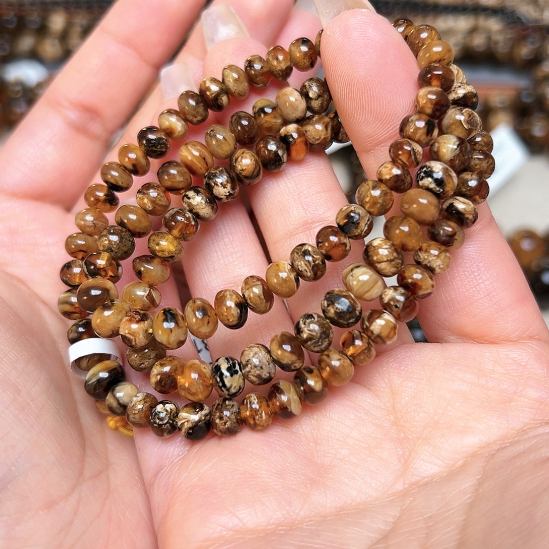 琥珀未镶嵌裸石抚顺琥珀六20485