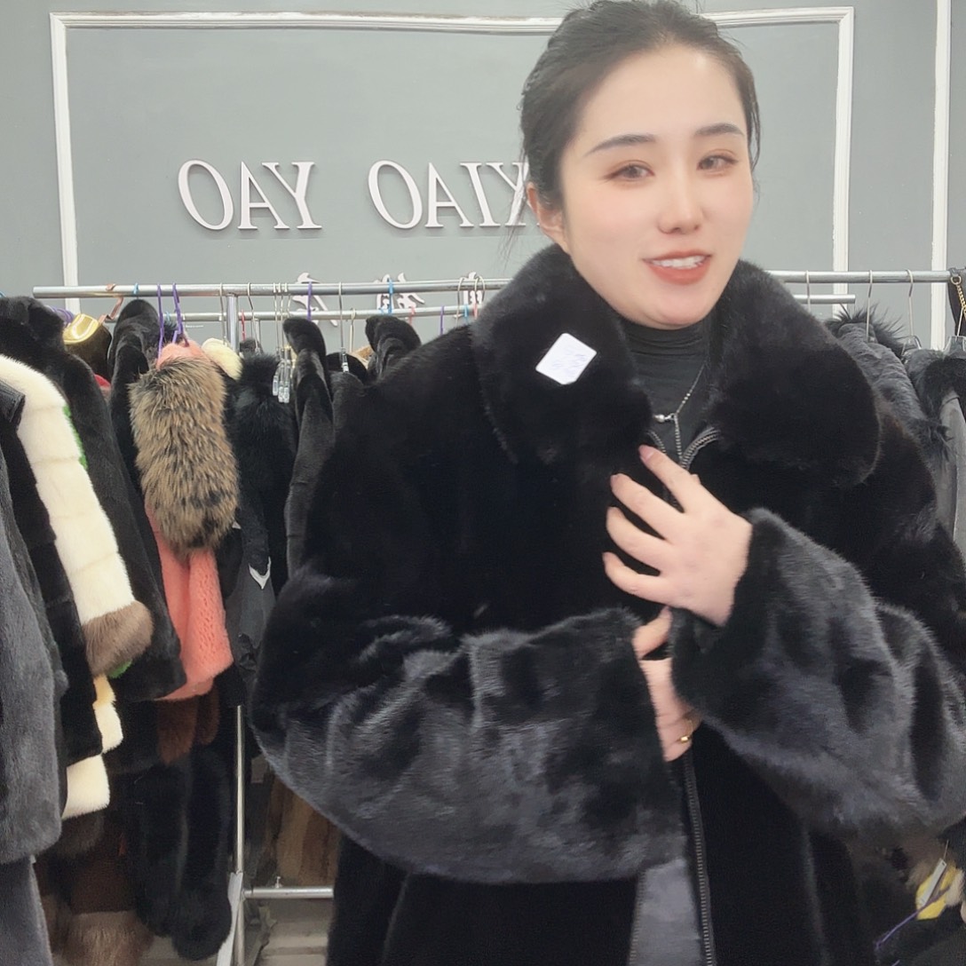 姚小妖家高端皮草