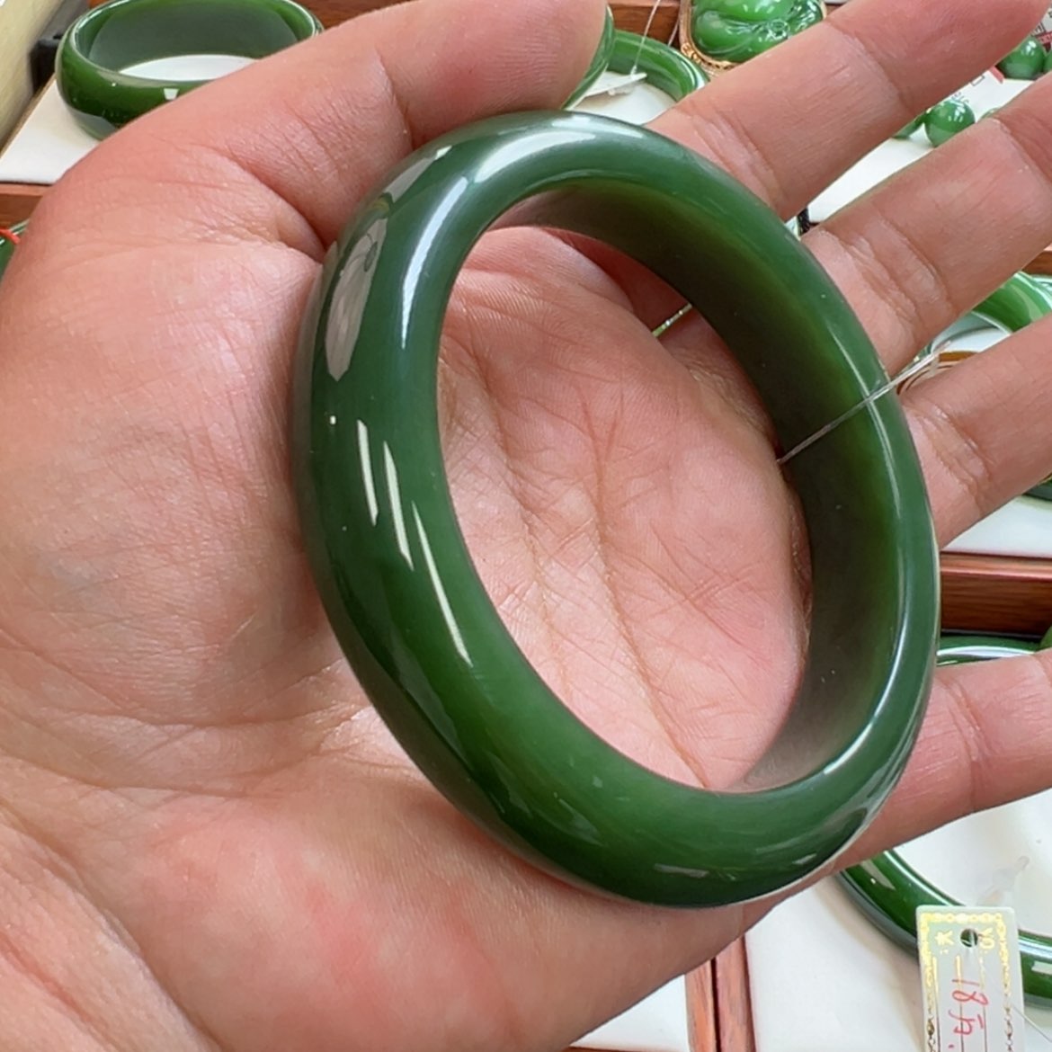 【闪购商品】和田玉手镯未镶嵌大*主