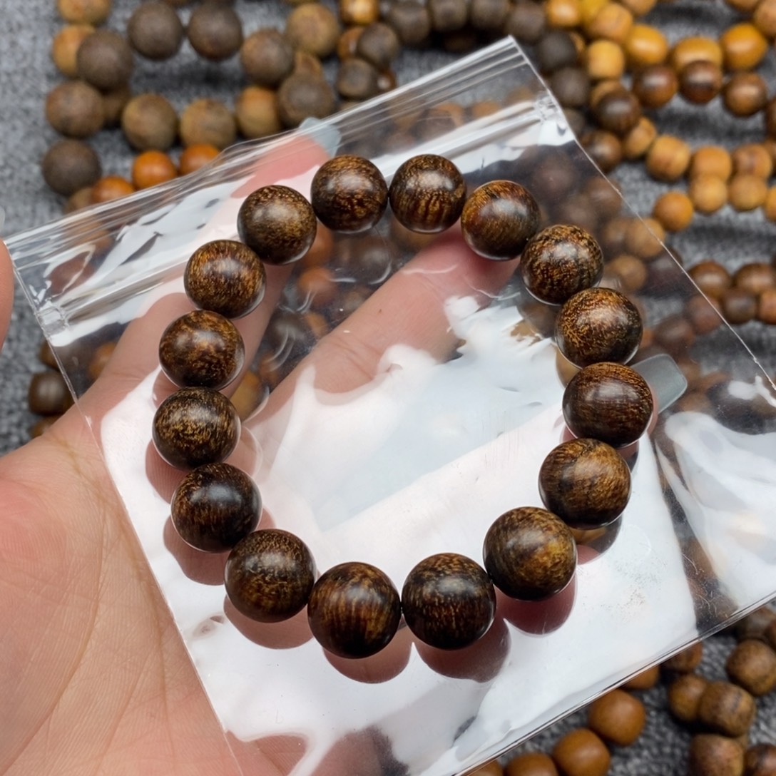 ****芦贡木手串/手链印贡满龙1.4