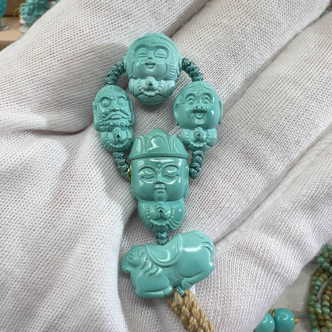 绿松石配饰未镶嵌