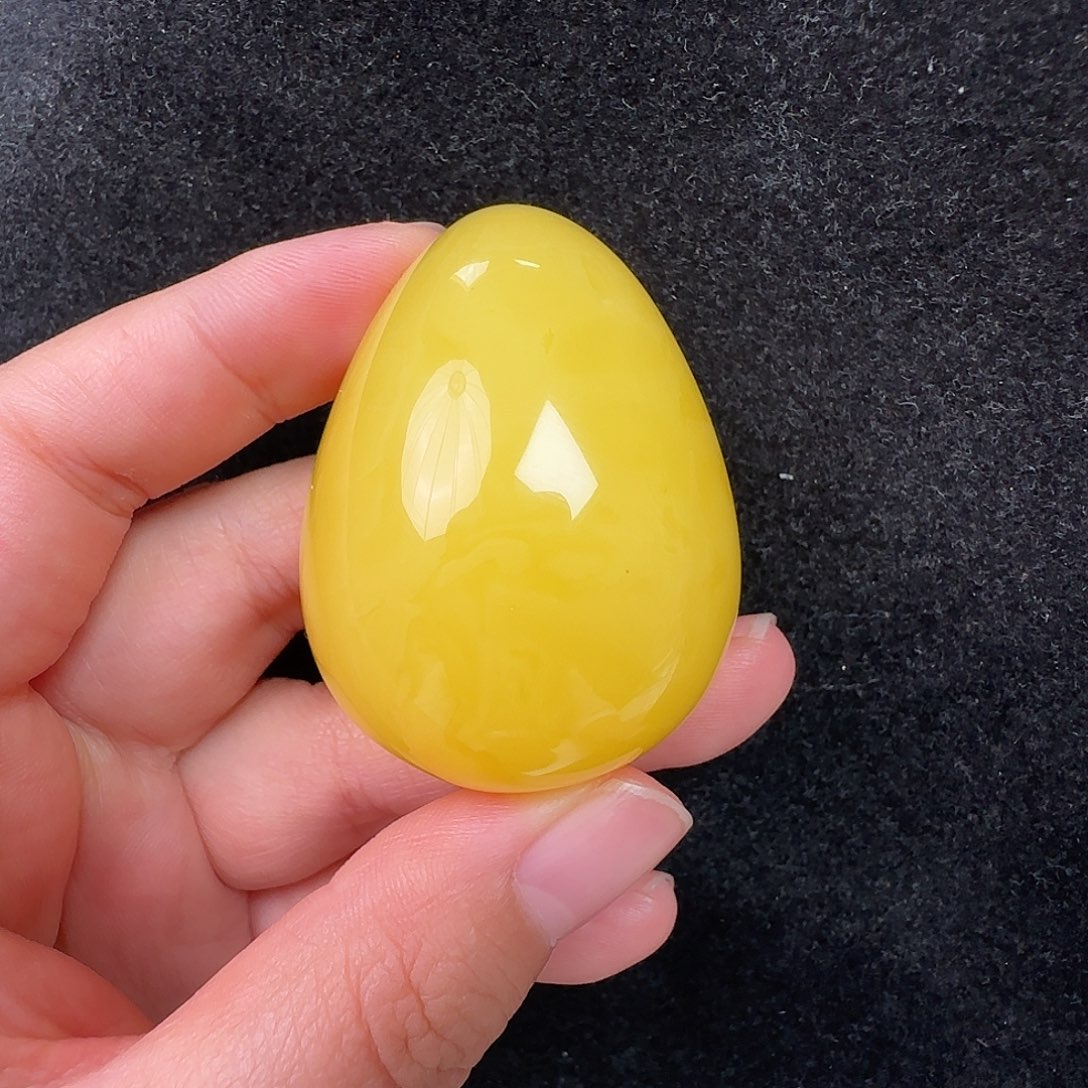 蜜蜡未镶嵌珠宝奇石