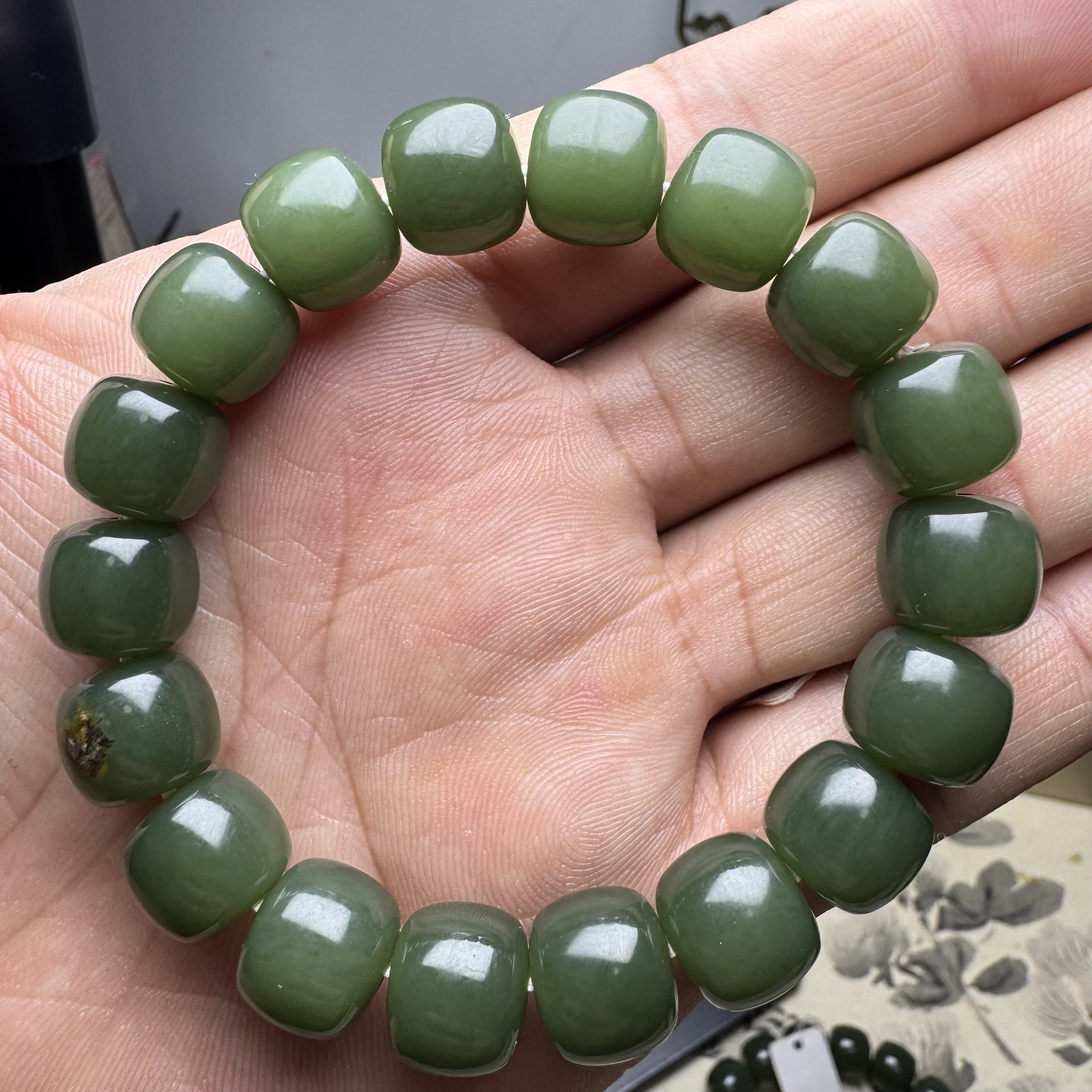 天然精品河磨玉手串