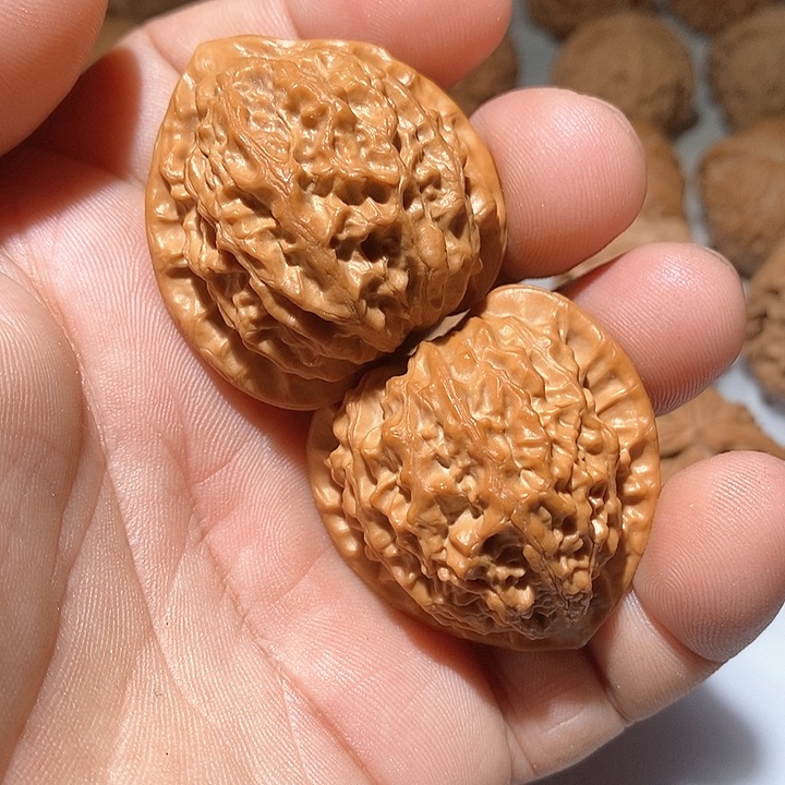 吊坠文玩核桃觉*金牛