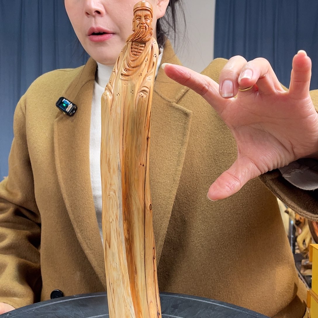 柏木（崖柏）随型艺术根雕