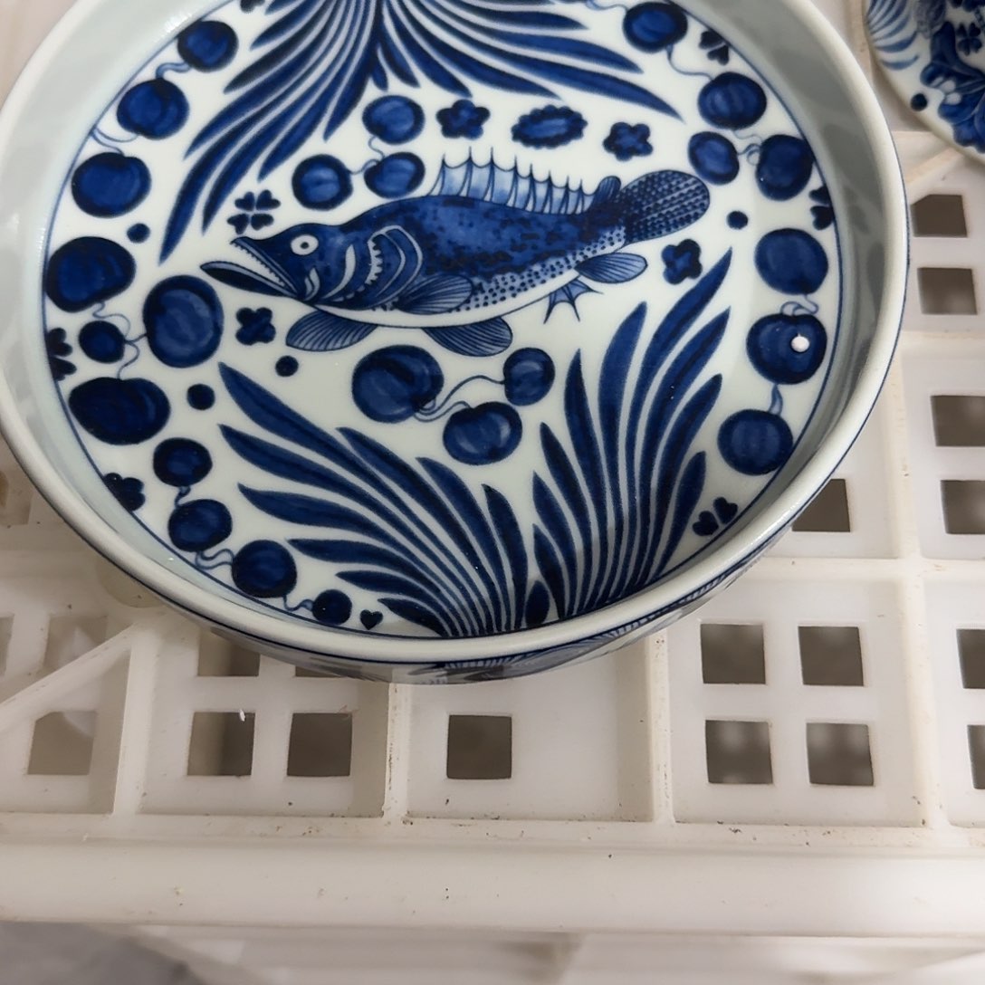 杯青花鱼藻纹大壶承