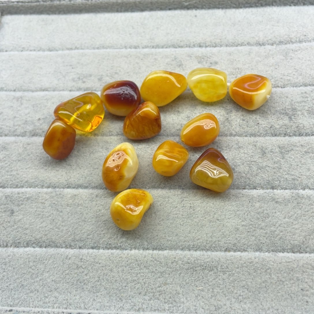 S****琥珀未镶嵌裸石天然琥珀蜜蜡