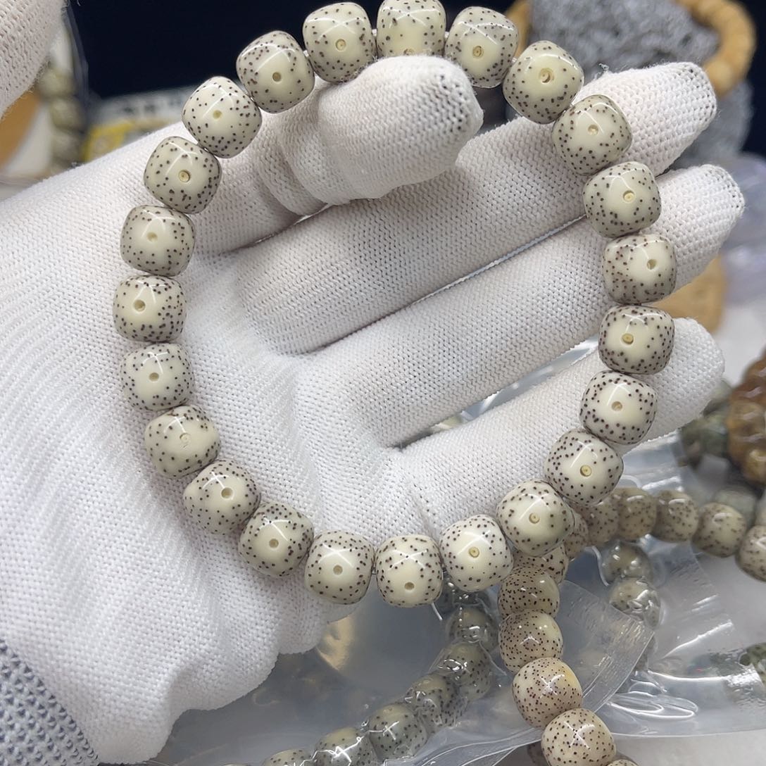 星月菩提手串本场卡10福利石玉料