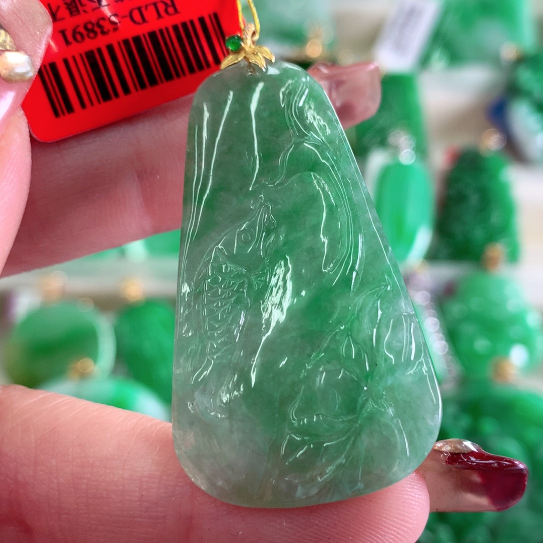 翡翠吊坠(不含链)18K金镶嵌