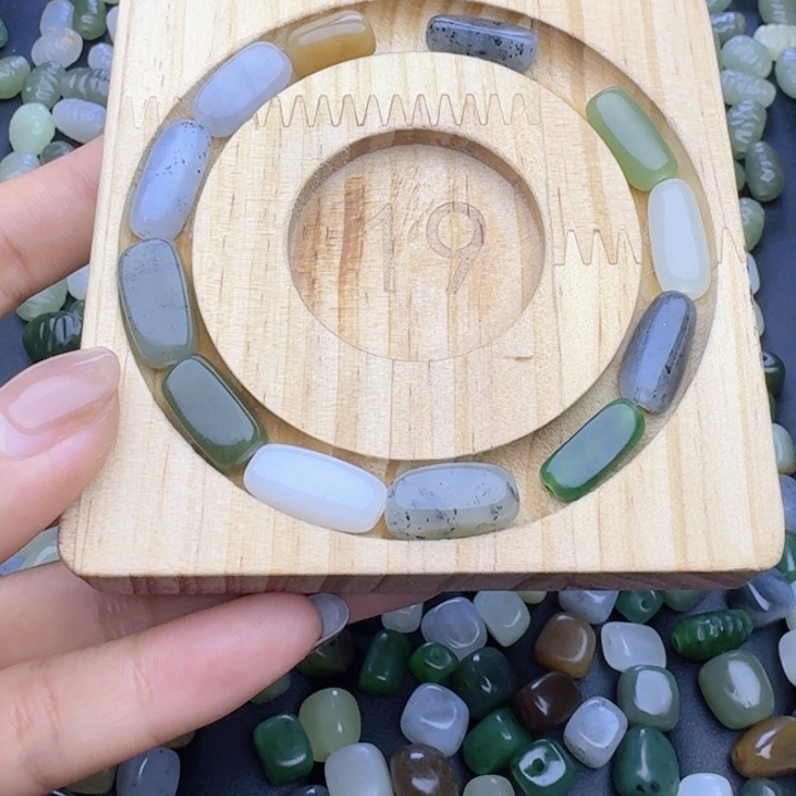 用***春和田玉（糖玉）未镶嵌车挂