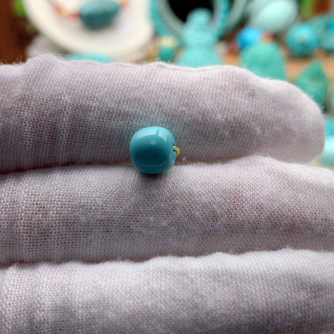 绿松石颈饰未镶嵌