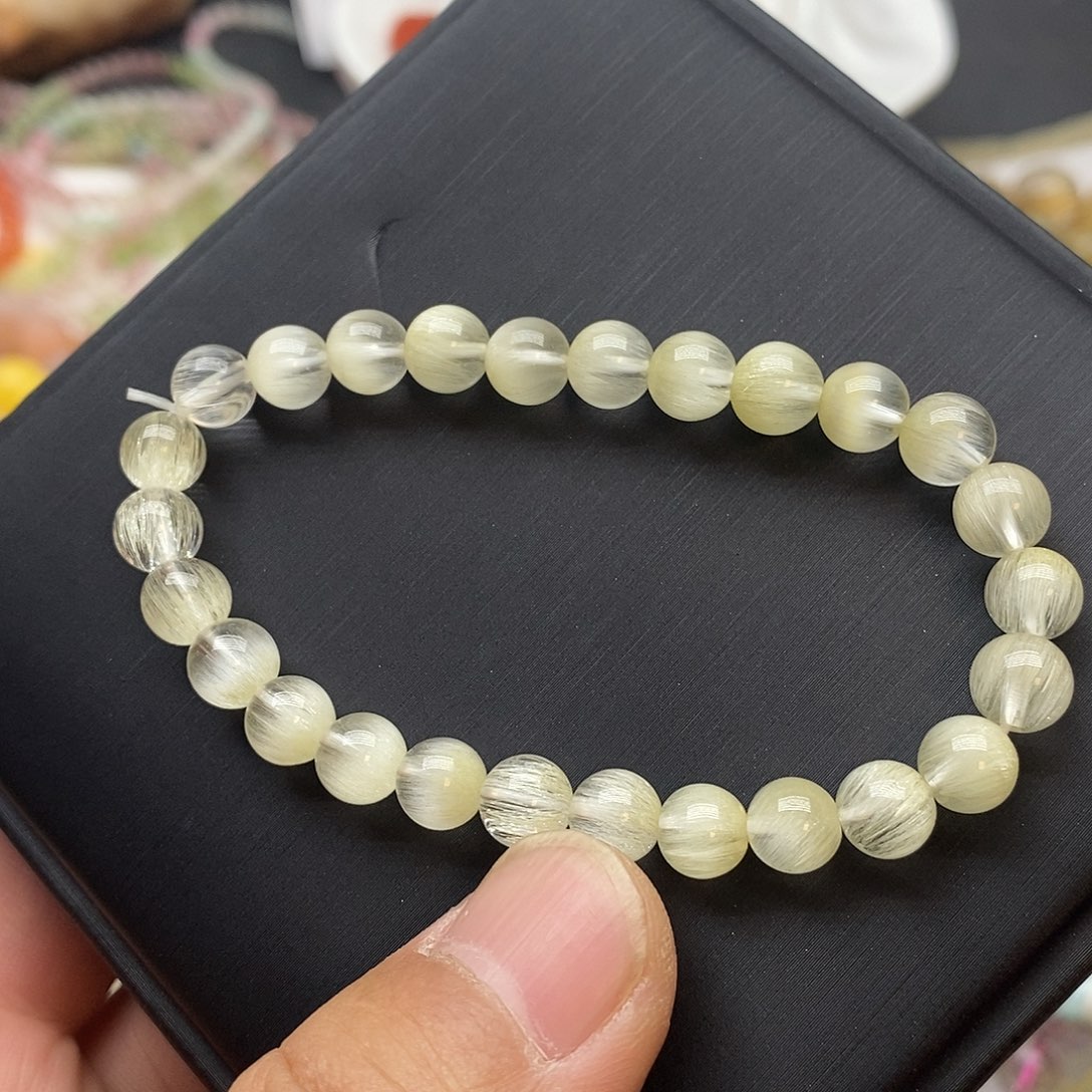 水晶手串未镶嵌……