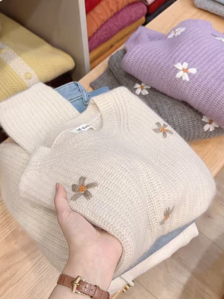 七言家 沙米雏菊淡雅风毛衣1