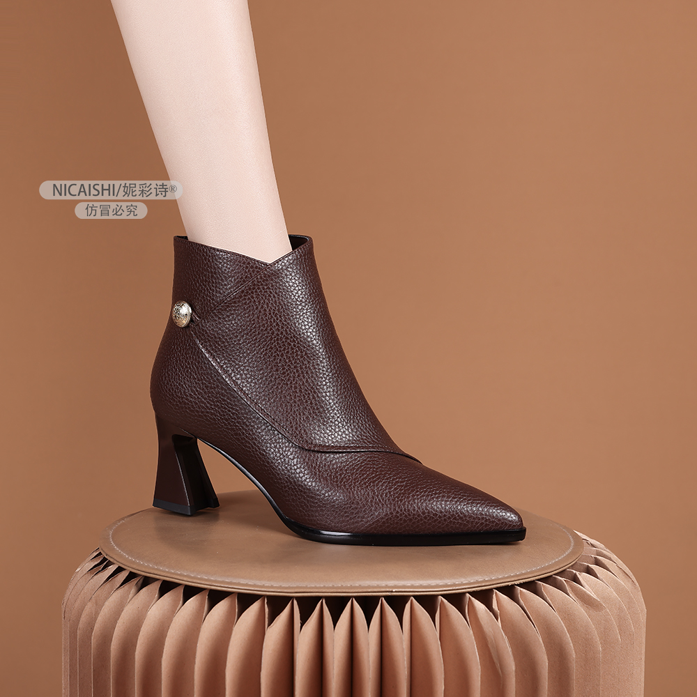 2025年新款欧美复古气质短靴粗跟配裙子尖头时尚舒适显瘦女靴3773