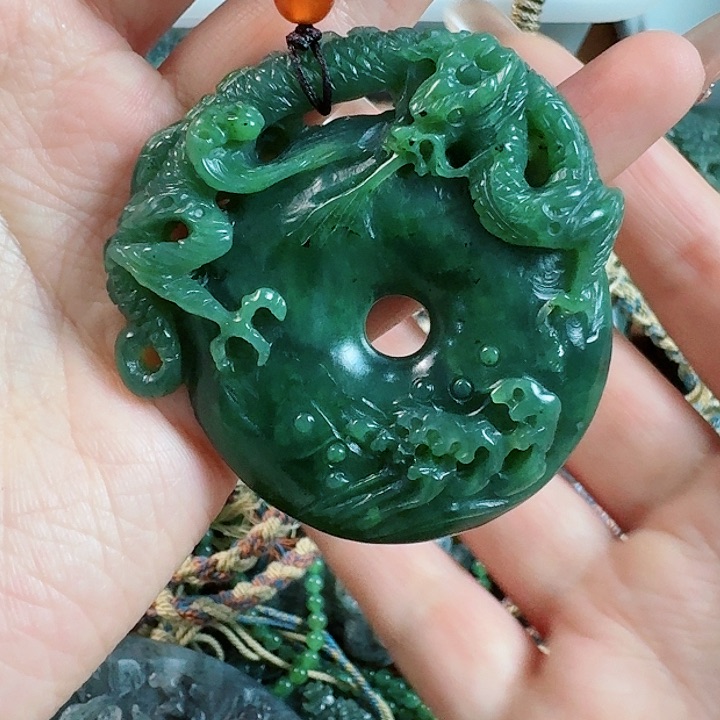 和田玉挂件未镶嵌